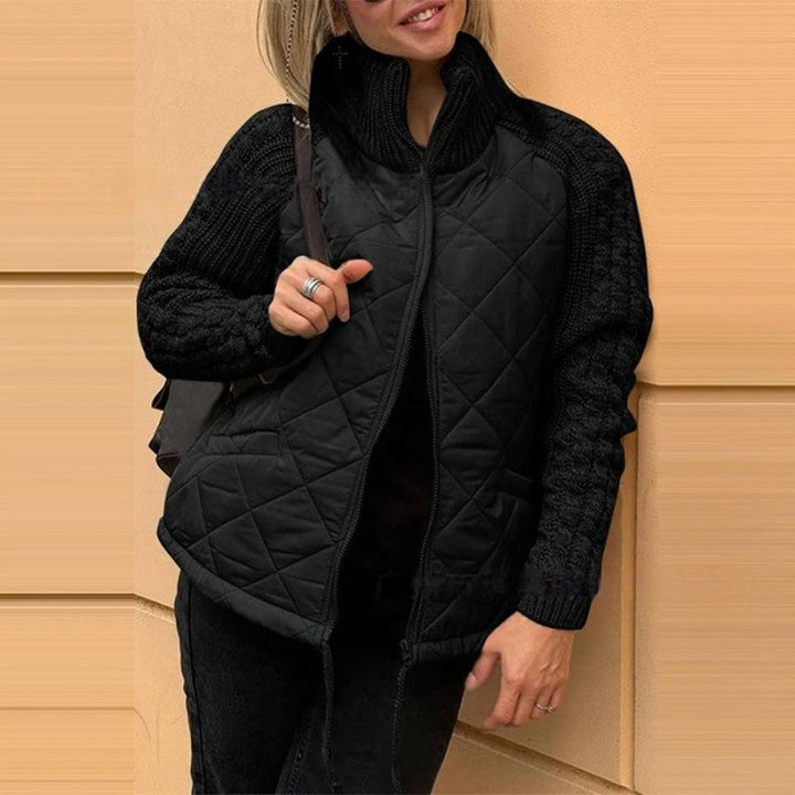 Karina™ | Pikowana Kurtka z Dzianinowymi Rękawami