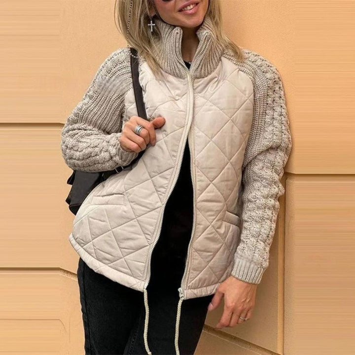 Karina™ | Pikowana Kurtka z Dzianinowymi Rękawami