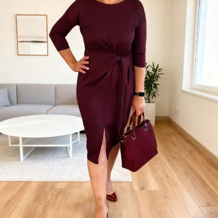 Alina™ | Elegancka Sukienka z Wiązaniem i Delikatnym Rozcięciem